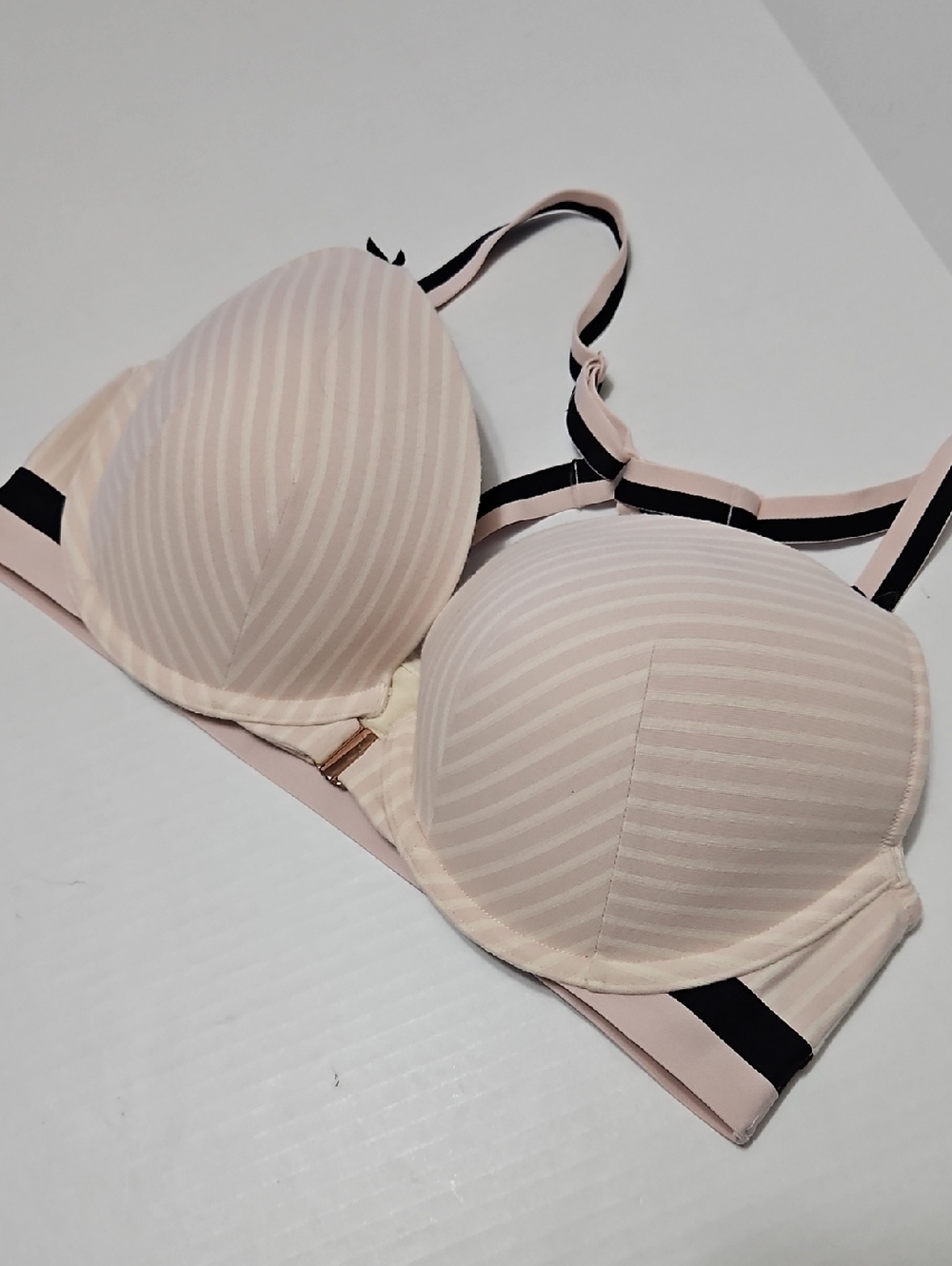Cacique Light Pink Striped Push-Up Bra with Black Trim Size 40D